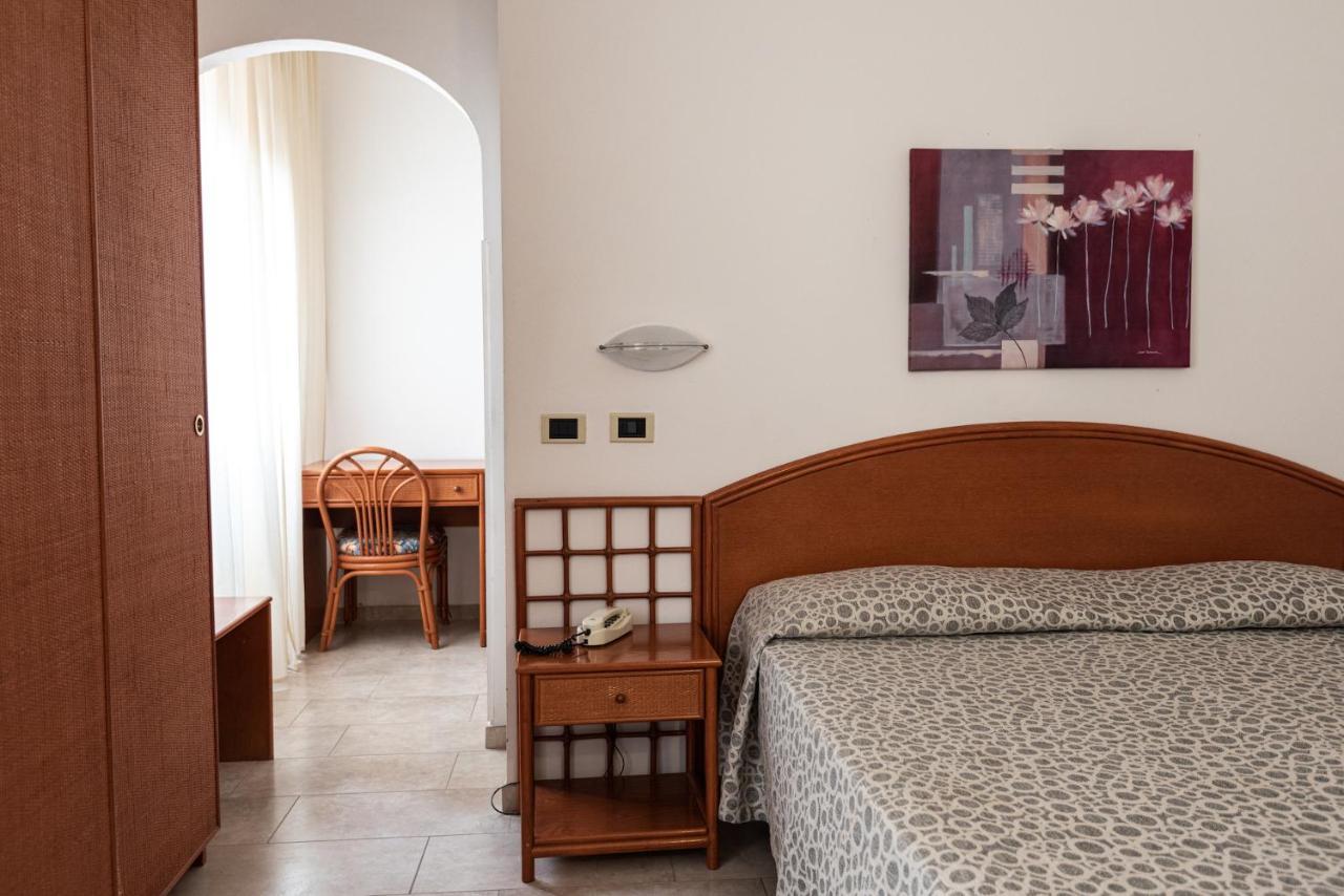 Hotel Il Delfino ซานวินเชนโซ ภายนอก รูปภาพ
