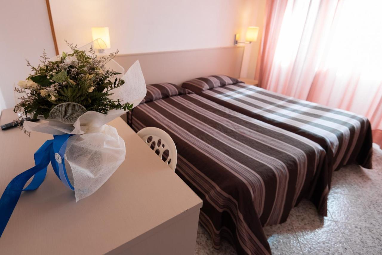Hotel Il Delfino ซานวินเชนโซ ภายนอก รูปภาพ