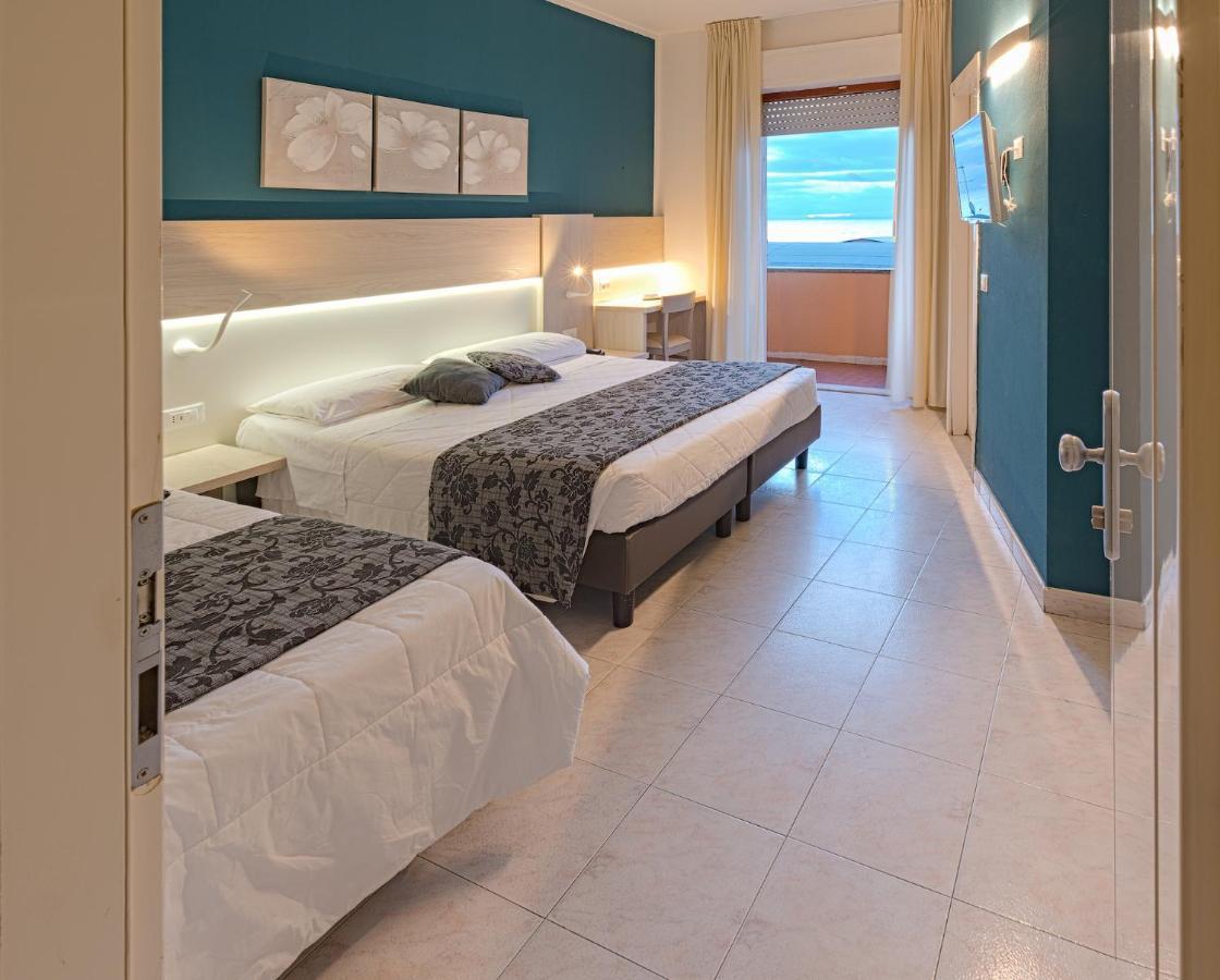 Hotel Il Delfino ซานวินเชนโซ ภายนอก รูปภาพ