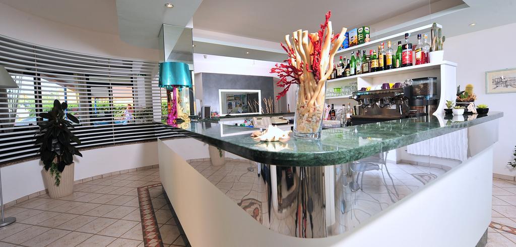 Hotel Il Delfino ซานวินเชนโซ ภายนอก รูปภาพ