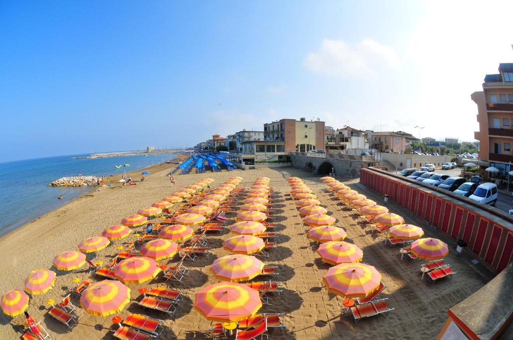 Hotel Il Delfino ซานวินเชนโซ ภายนอก รูปภาพ