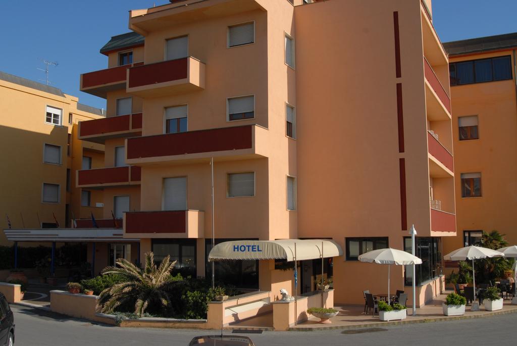 Hotel Il Delfino ซานวินเชนโซ ภายนอก รูปภาพ