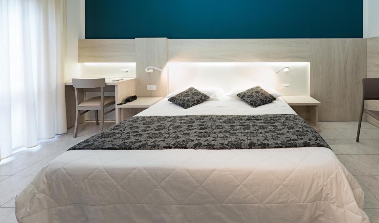 Hotel Il Delfino ซานวินเชนโซ ภายนอก รูปภาพ